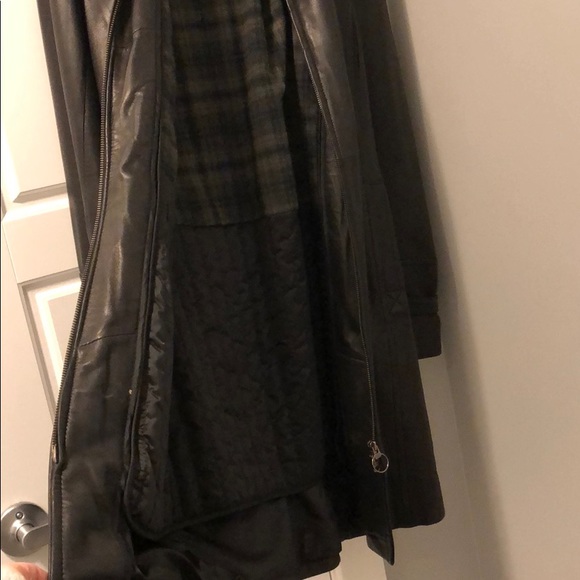 Long leather jacket - Picture 6 of 9